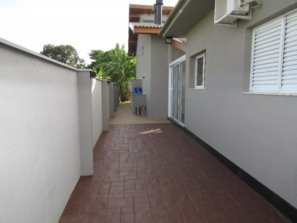 Casa de Condomínio à venda com 3 quartos, 700m² - Foto 3