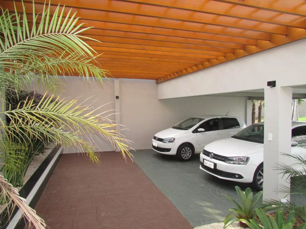 Casa de Condomínio à venda com 3 quartos, 700m² - Foto 2