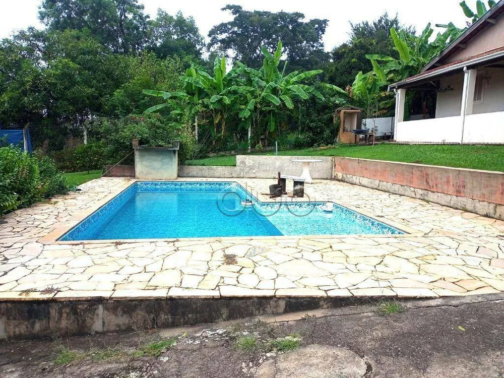 Chácara, 3 quartos, 1716 m² - Foto 1