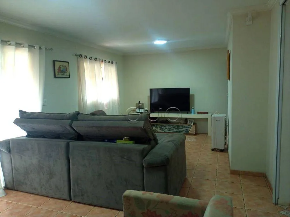 Chácara, 3 quartos, 1716 m² - Foto 2