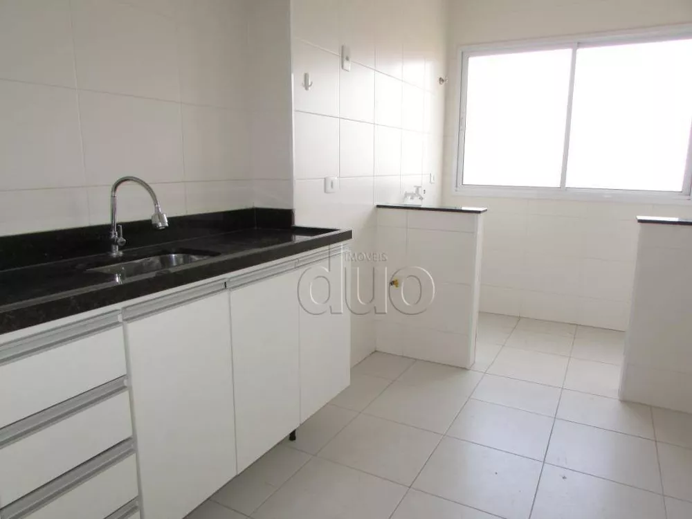 Apartamento à venda com 3 quartos, 77m² - Foto 2