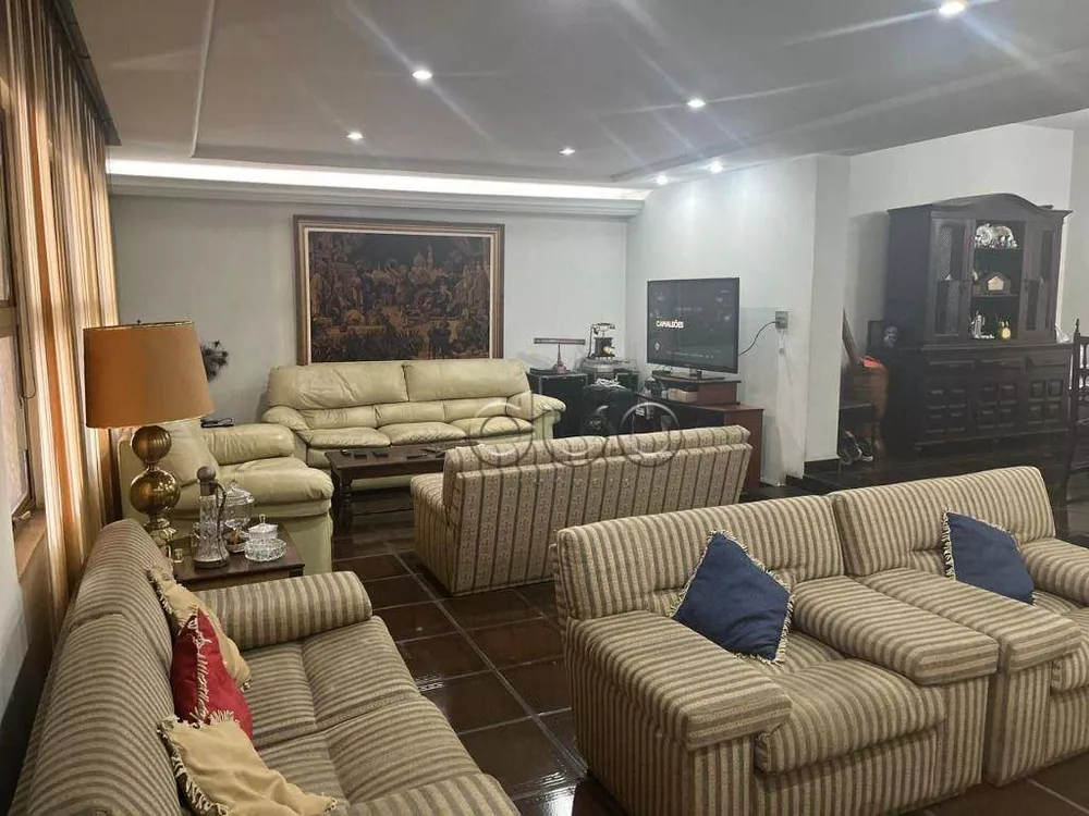 Casa, 3 quartos, 385 m² - Foto 1