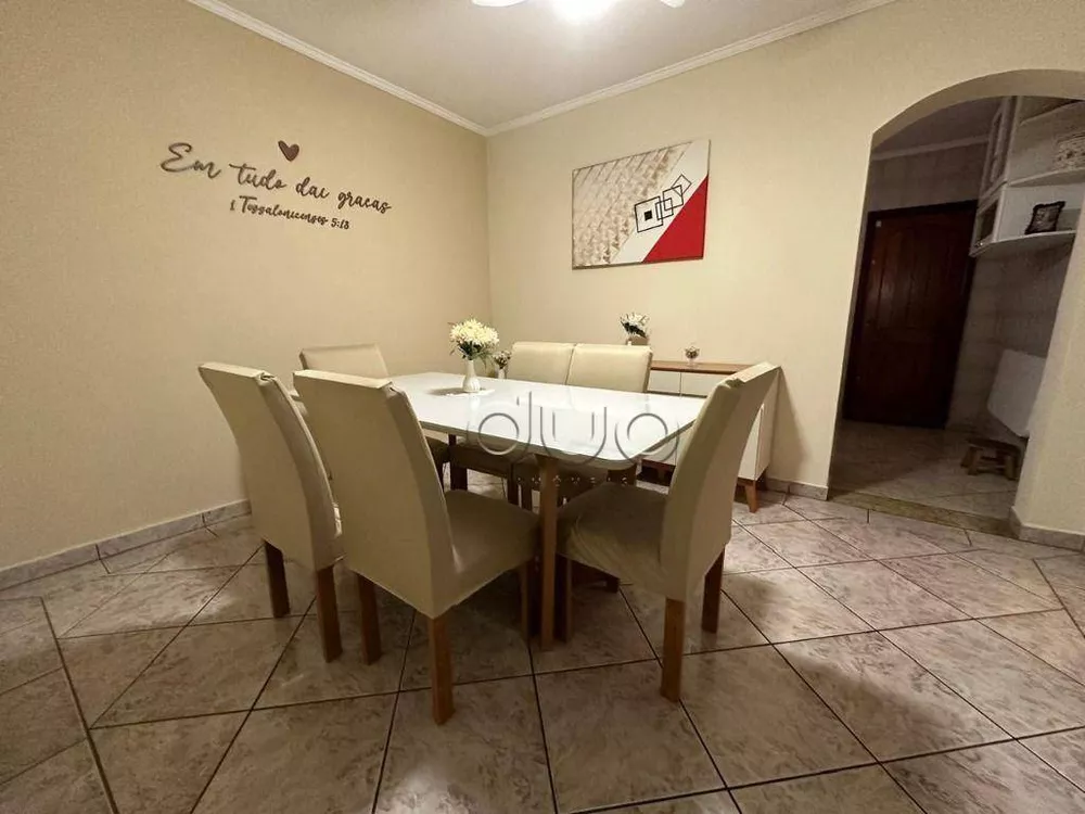 Casa à venda com 3 quartos, 180m² - Foto 2