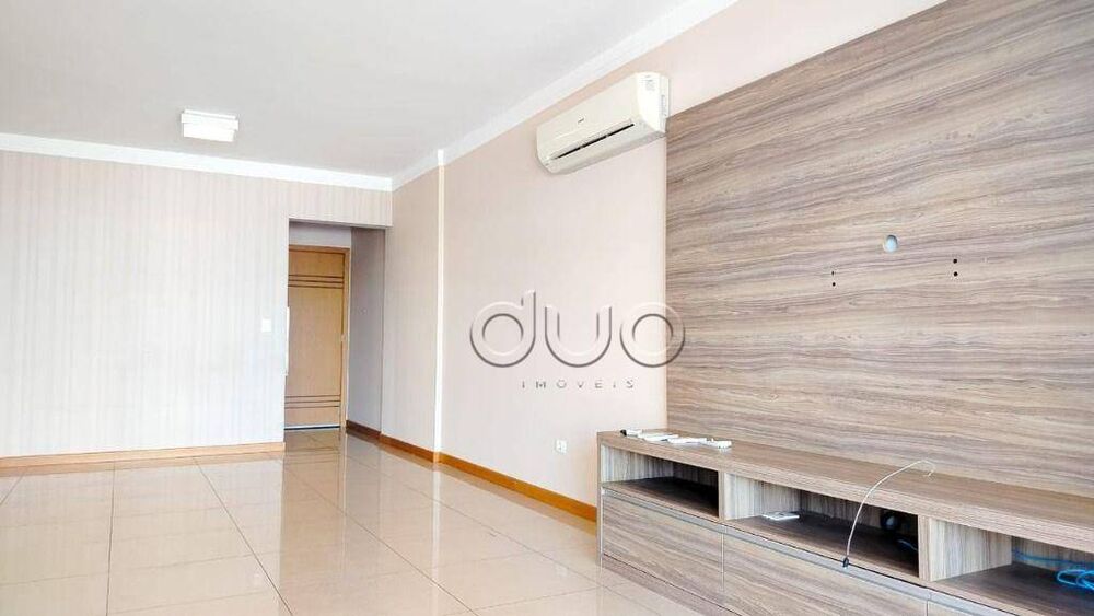 Apartamento à venda com 3 quartos, 157m² - Foto 2