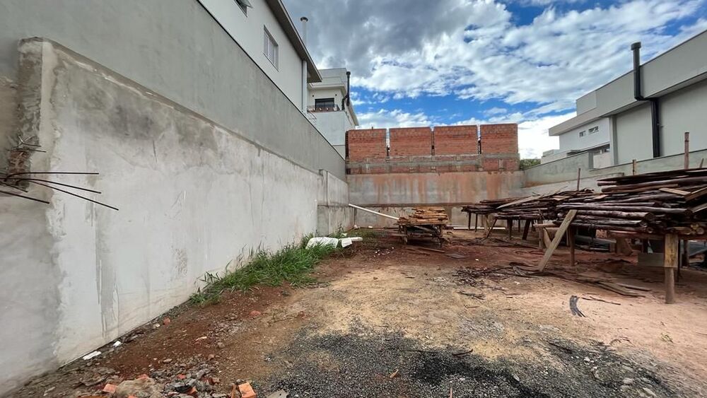 Loteamento e Condomínio, 323 m² - Foto 3
