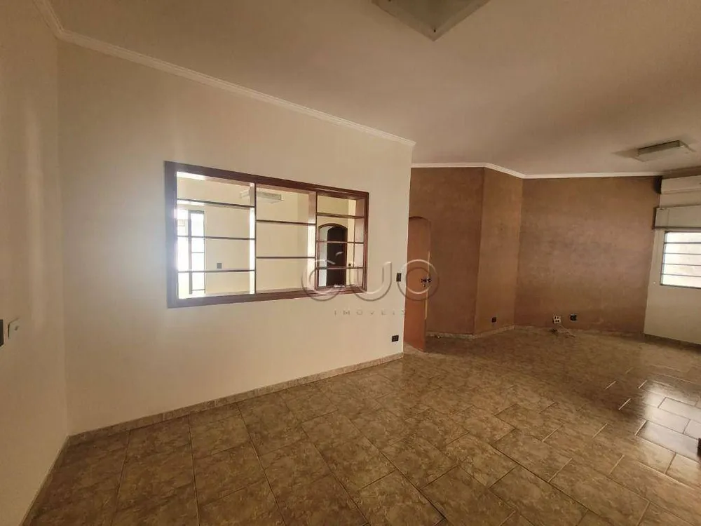 Casa, 3 quartos, 172 m² - Foto 2