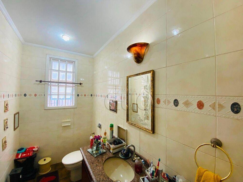 Casa, 4 quartos, 331 m² - Foto 1
