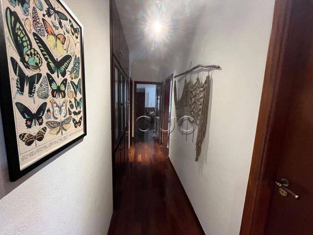 Casa à venda com 3 quartos, 181m² - Foto 8