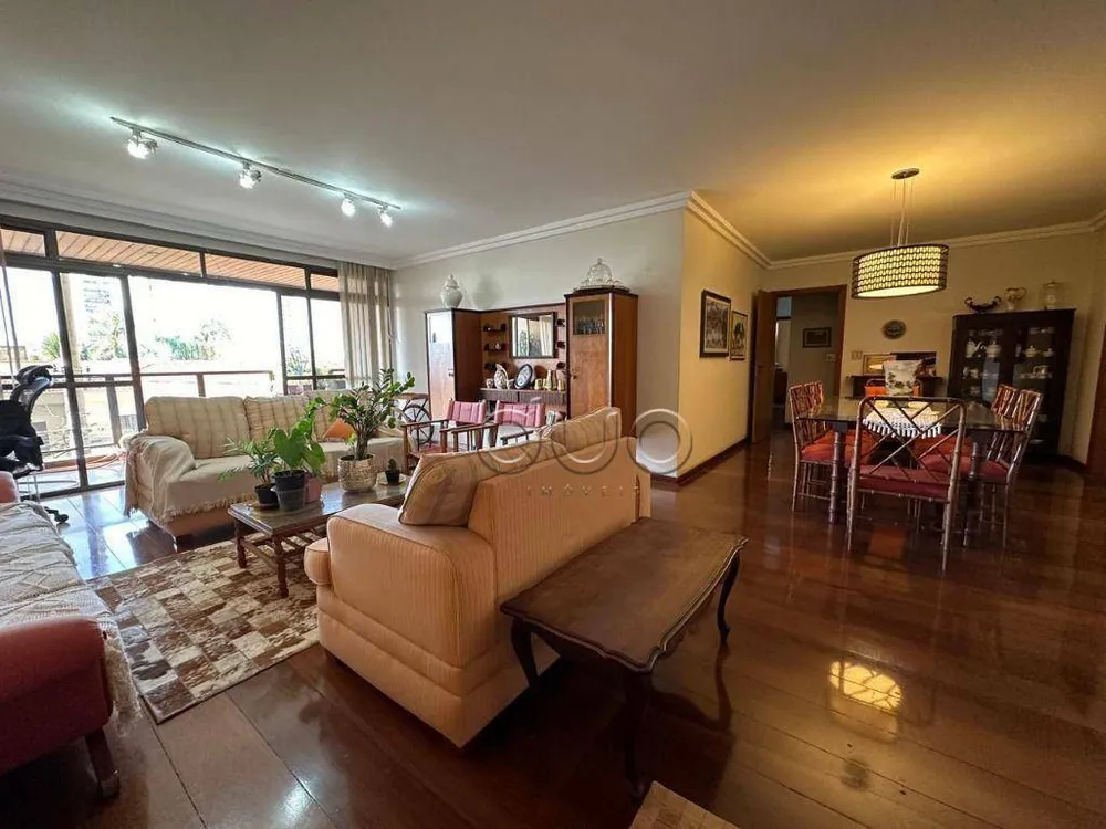 Apartamento, 3 quartos, 250 m² - Foto 1