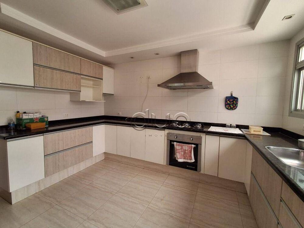 Casa à venda com 3 quartos, 278m² - Foto 2