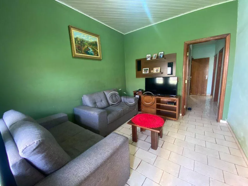 Casa à venda com 3 quartos, 75m² - Foto 1