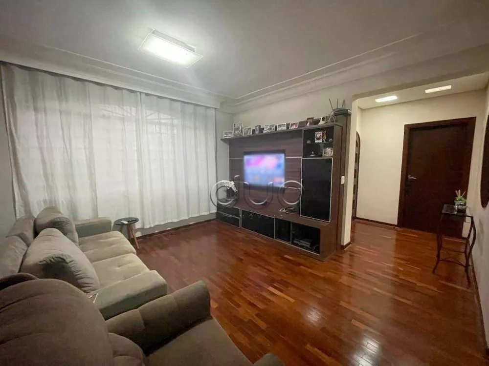 Casa à venda com 3 quartos, 175m² - Foto 2