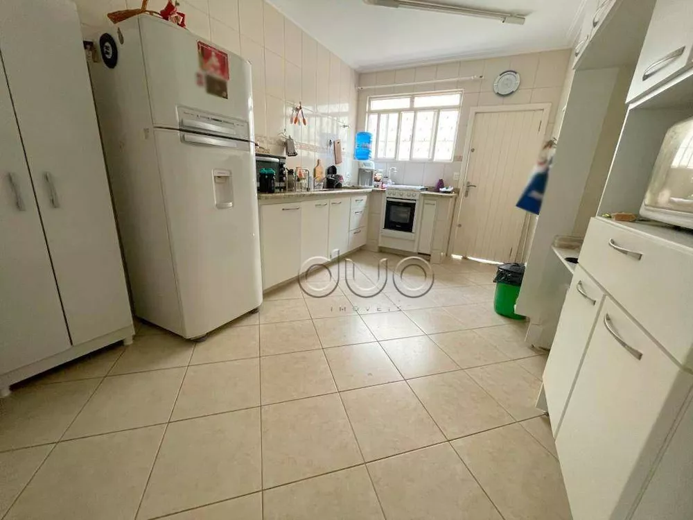 Casa à venda com 3 quartos, 175m² - Foto 4