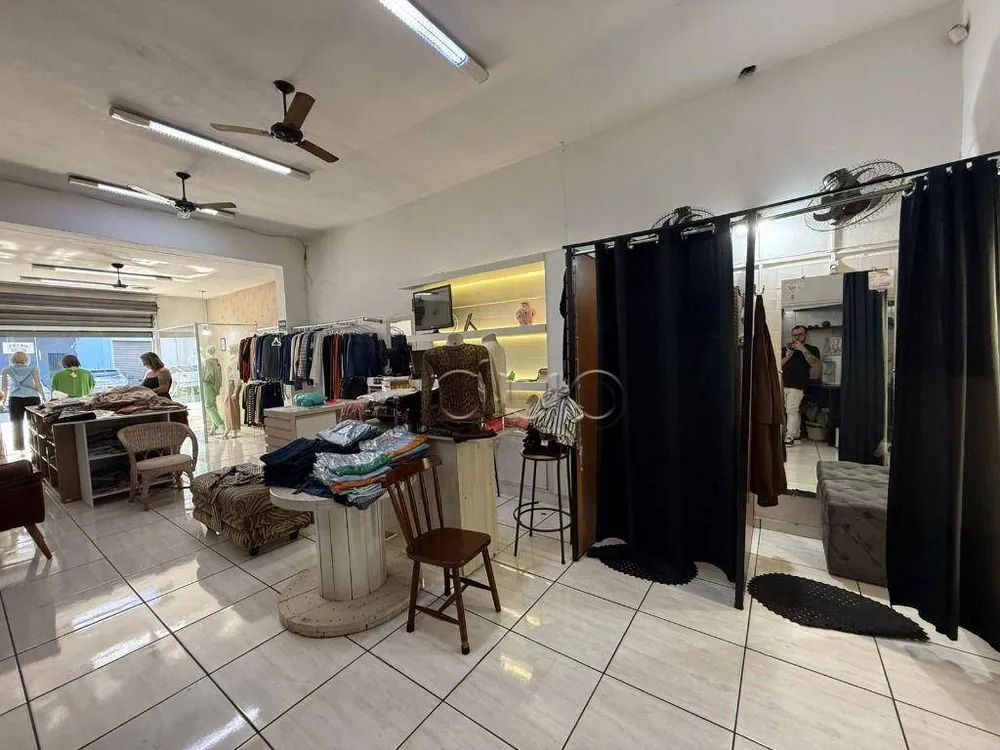 Casa, 3 quartos, 320 m² - Foto 1