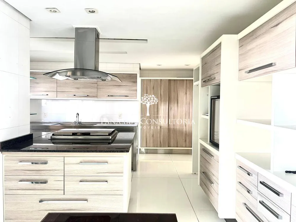 Apartamento, 3 quartos, 241 m² - Foto 4