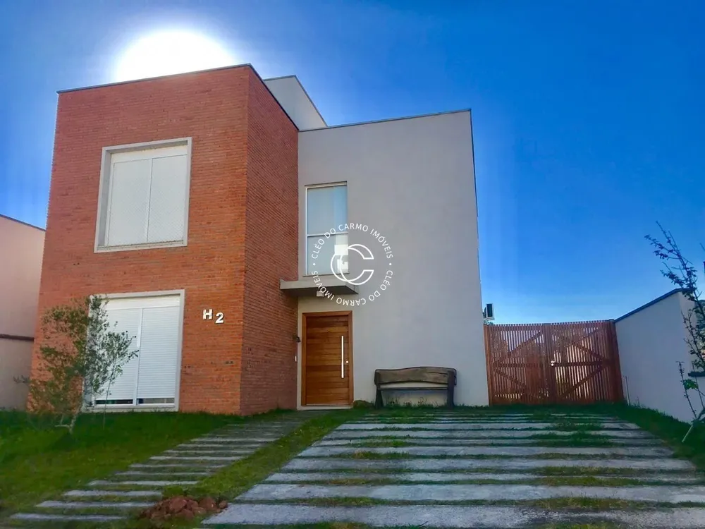 Casa, 3 quartos, 220 m² - Foto 1