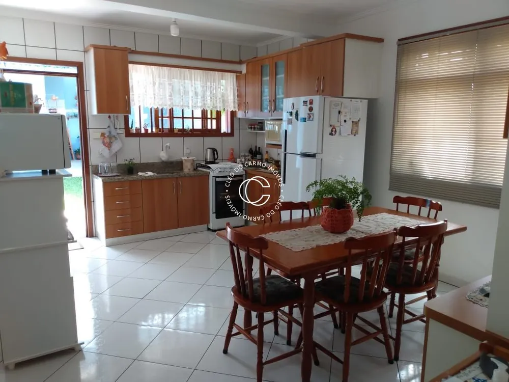 Casa, 3 quartos, 182 m² - Foto 4