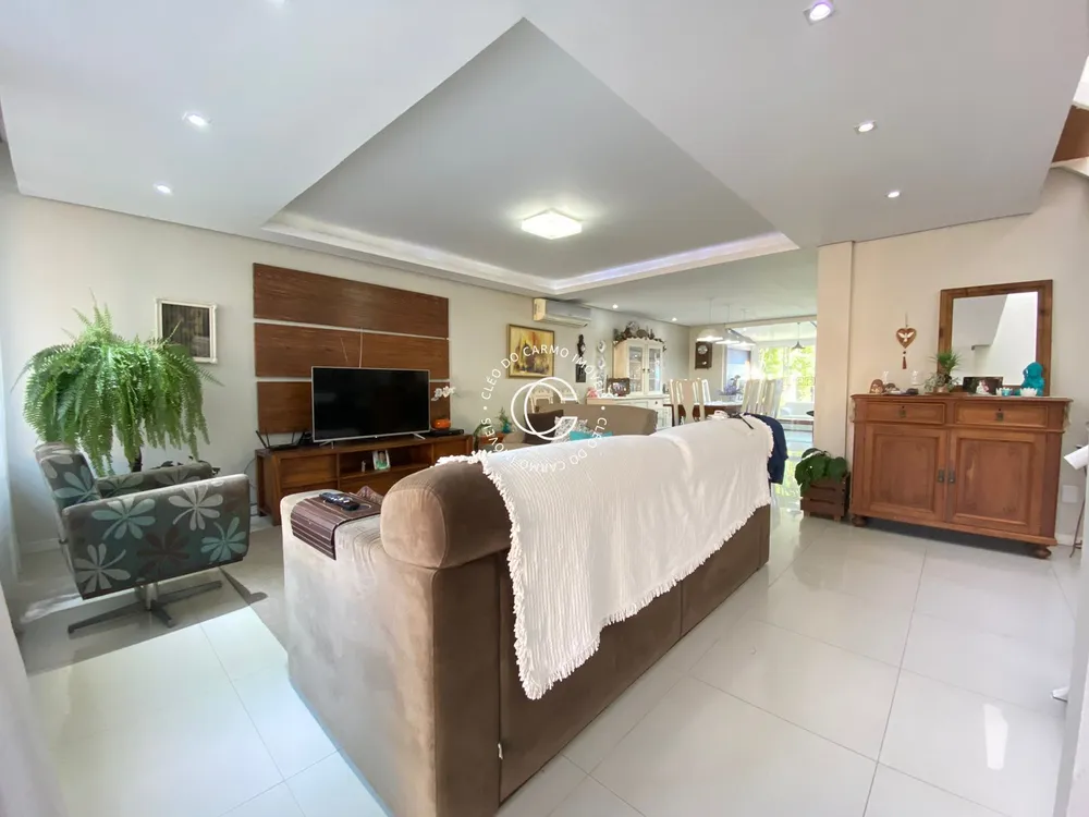 Casa, 4 quartos, 256 m² - Foto 3