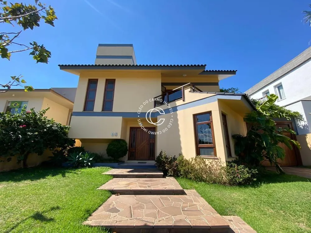 Casa, 4 quartos, 255 m² - Foto 1