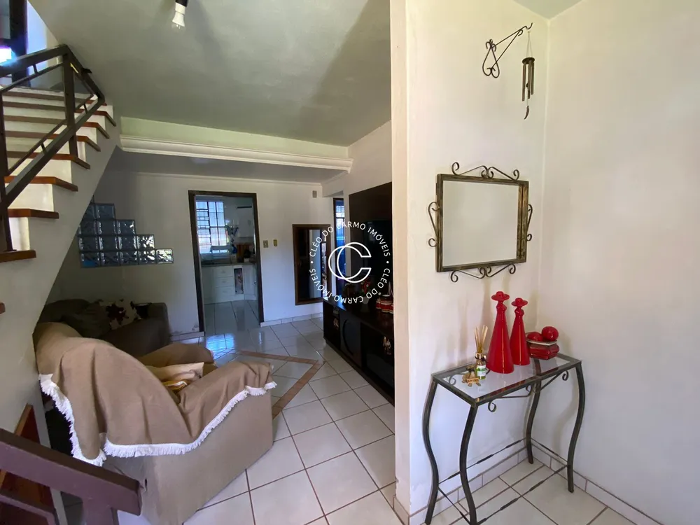 Casa, 5 quartos, 203 m² - Foto 3