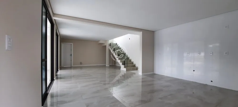 Casa, 3 quartos, 228 m² - Foto 4