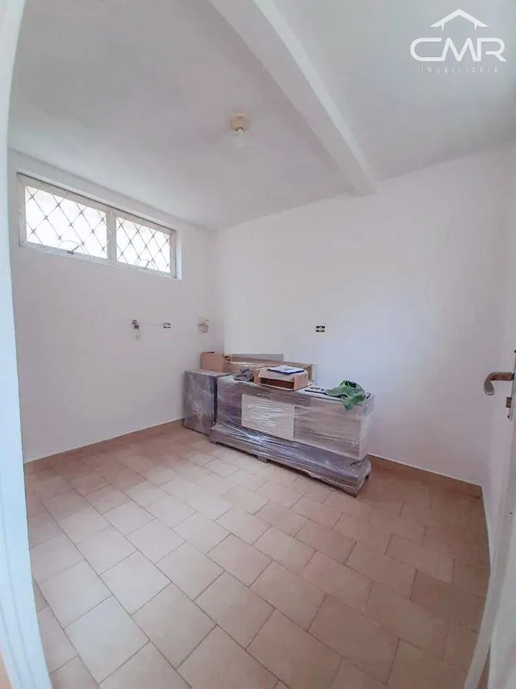 Casa, 3 quartos, 238 m² - Foto 2