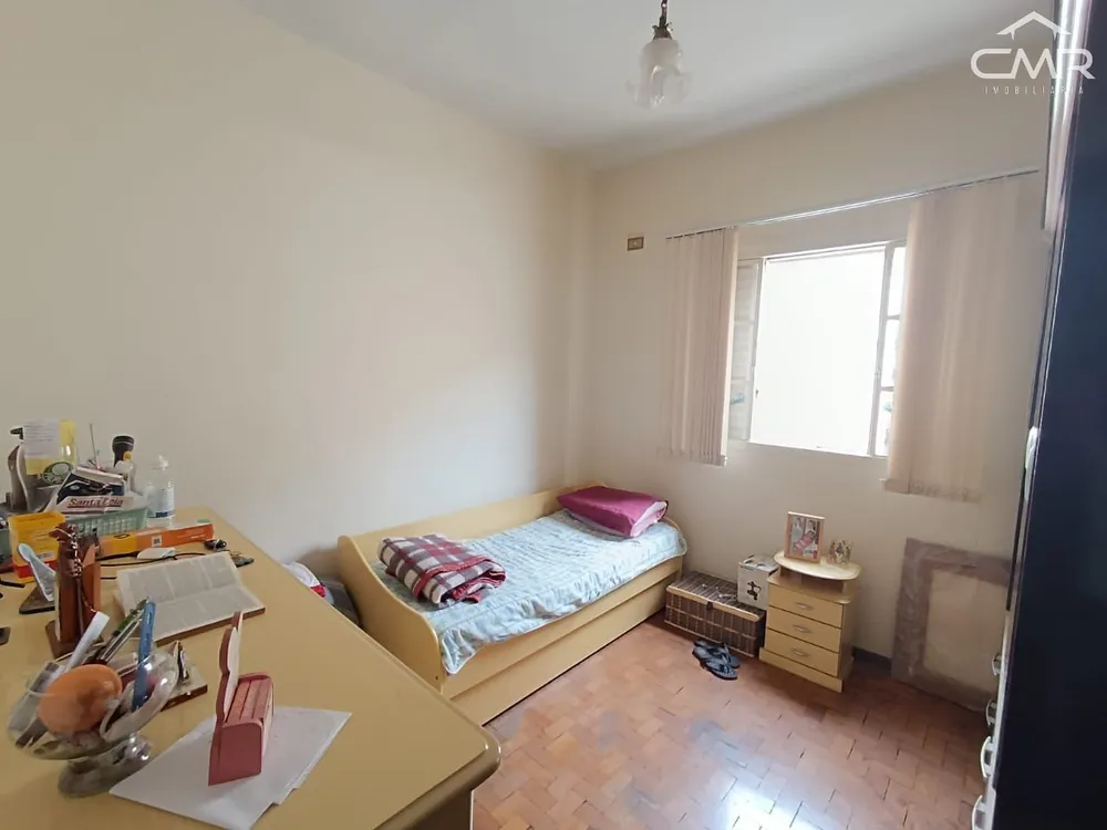 Casa, 3 quartos, 218 m² - Foto 2