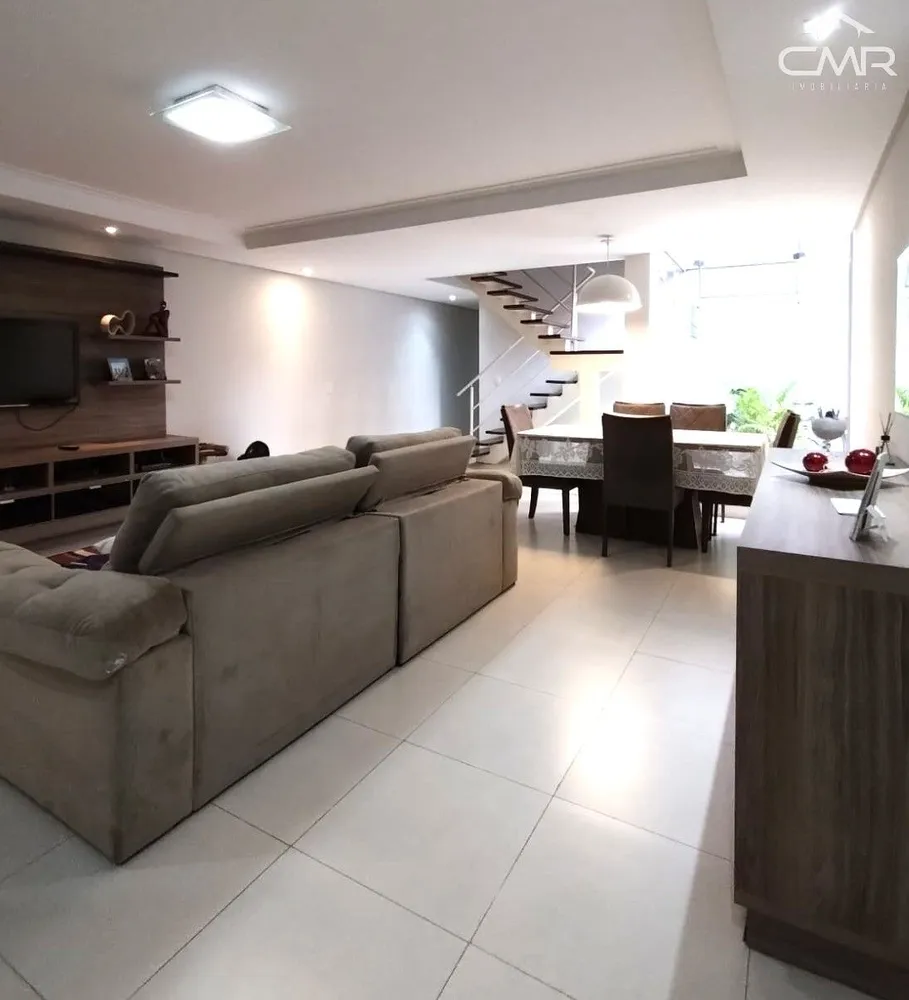 Sobrado, 3 quartos, 209 m² - Foto 4
