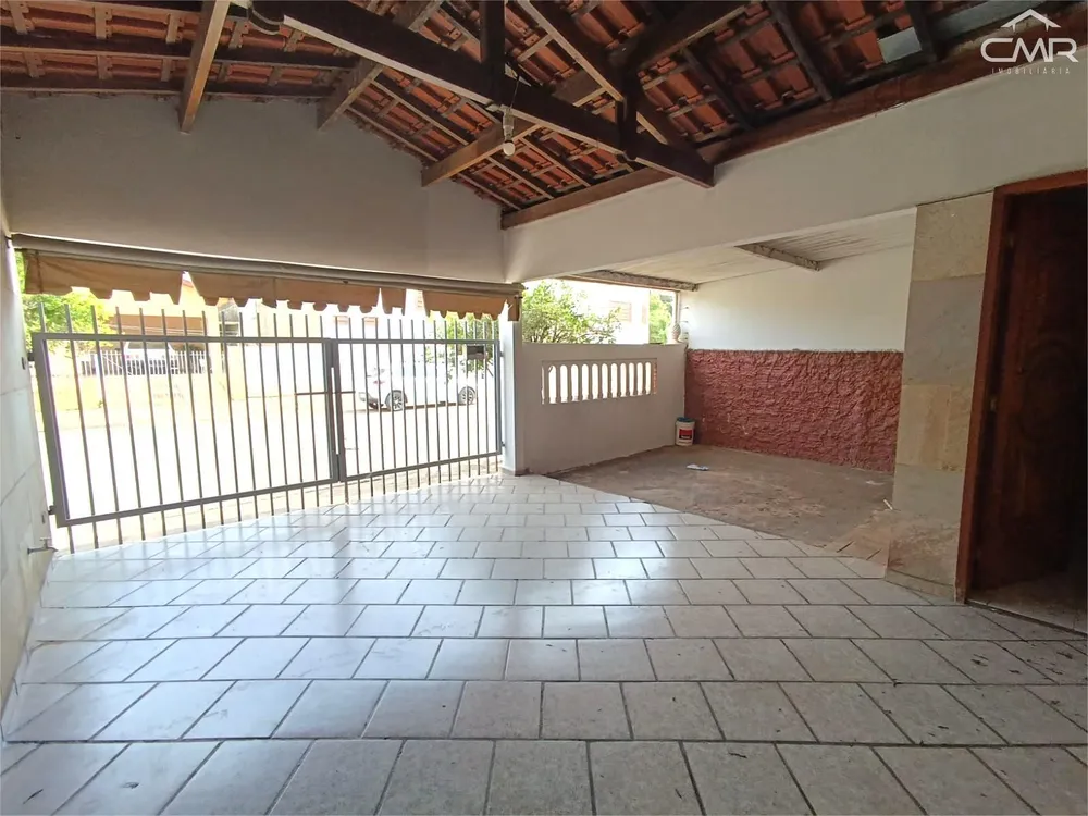 Casa, 4 quartos, 197 m² - Foto 2