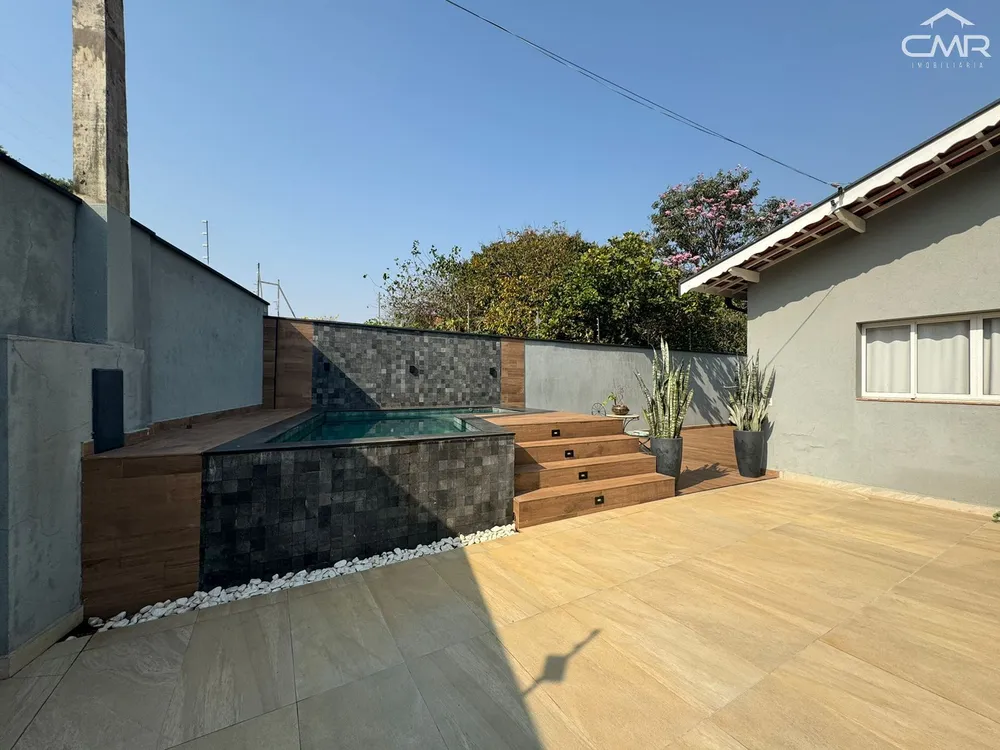 Casa, 3 quartos, 250 m² - Foto 2