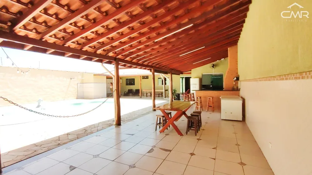 Casa, 2 quartos, 202 m² - Foto 1