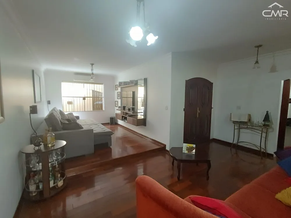 Casa, 3 quartos, 280 m² - Foto 1