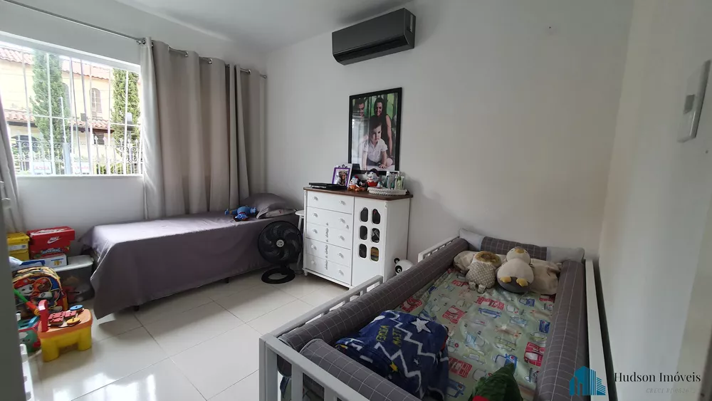 Casa à venda com 4 quartos, 360m² - Foto 4