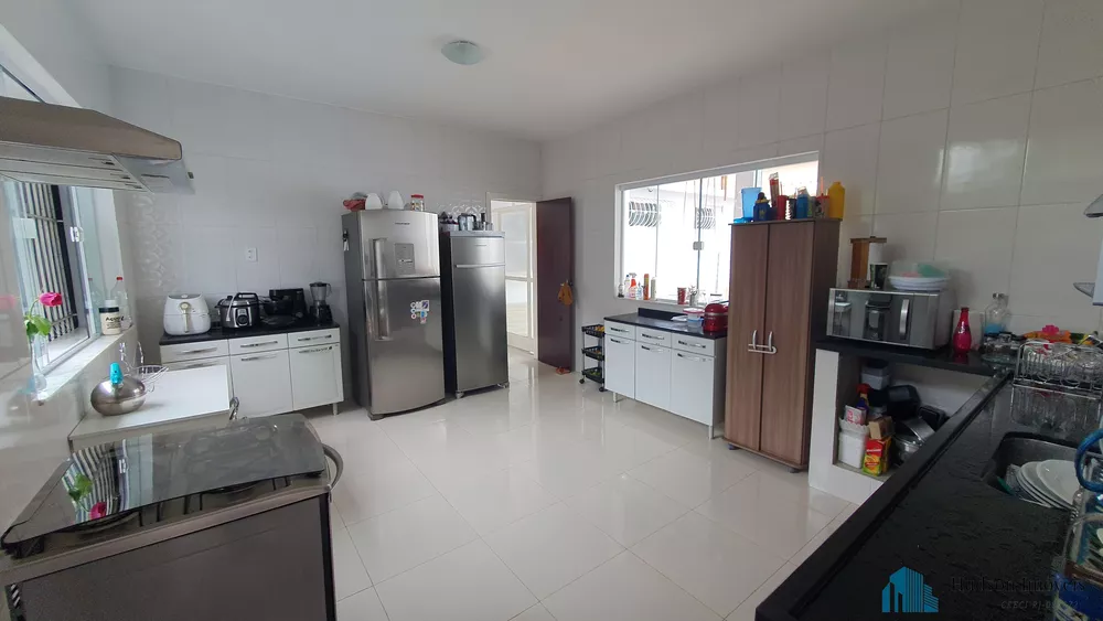 Casa à venda com 4 quartos, 360m² - Foto 7