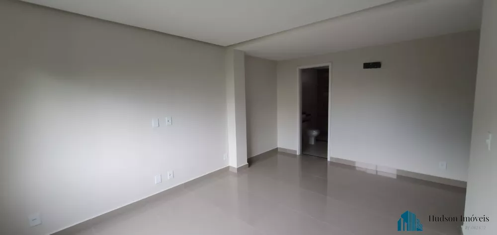 Apartamento à venda com 3 quartos, 114m² - Foto 7