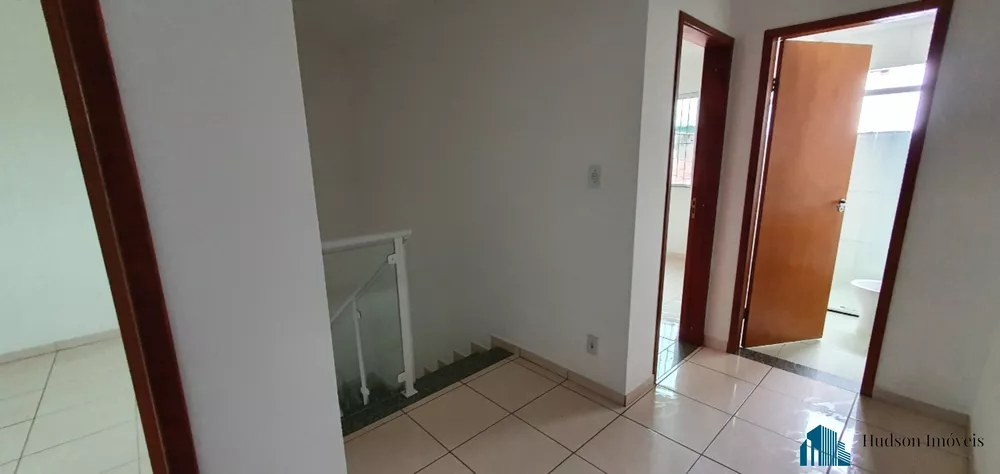 Casa à venda com 2 quartos, 75m² - Foto 11