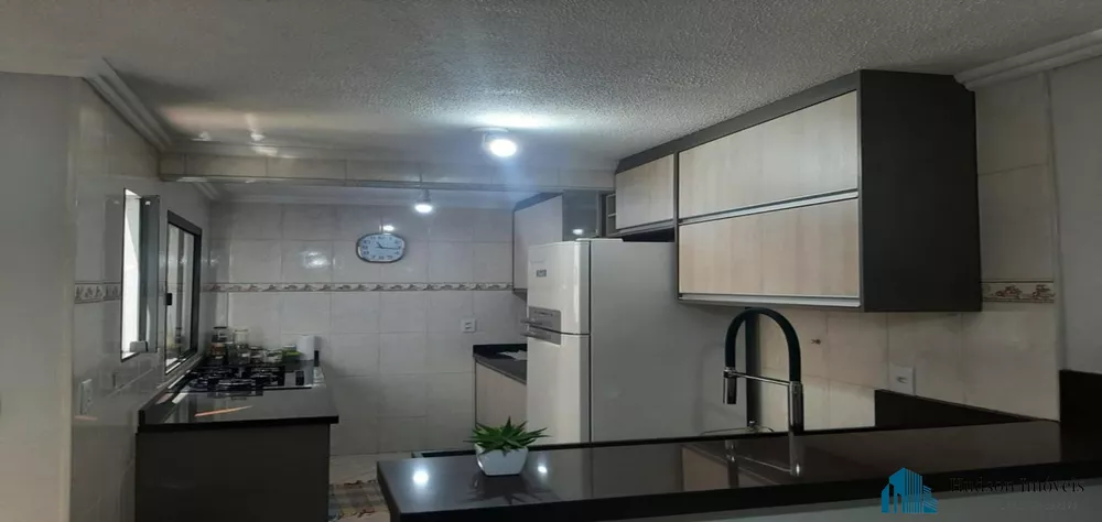 Casa à venda com 3 quartos, 143m² - Foto 5