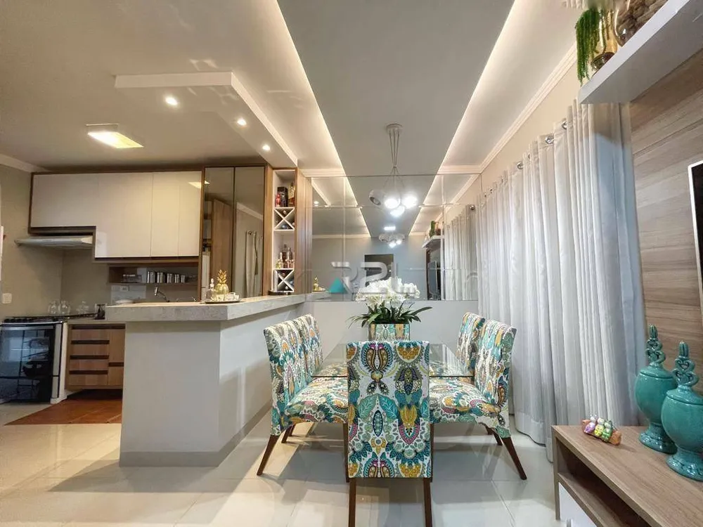 Casa, 3 quartos, 96 m² - Foto 1