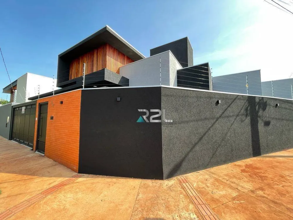 Casa, 3 quartos, 132 m² - Foto 1
