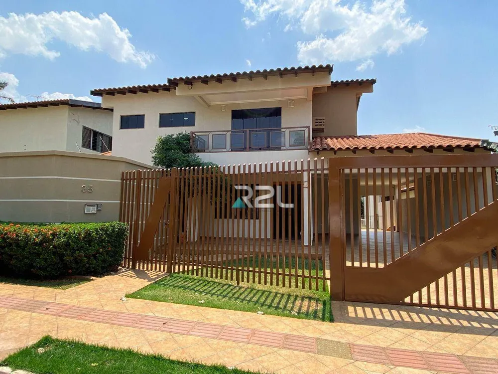 Casa, 4 quartos, 355 m² - Foto 1