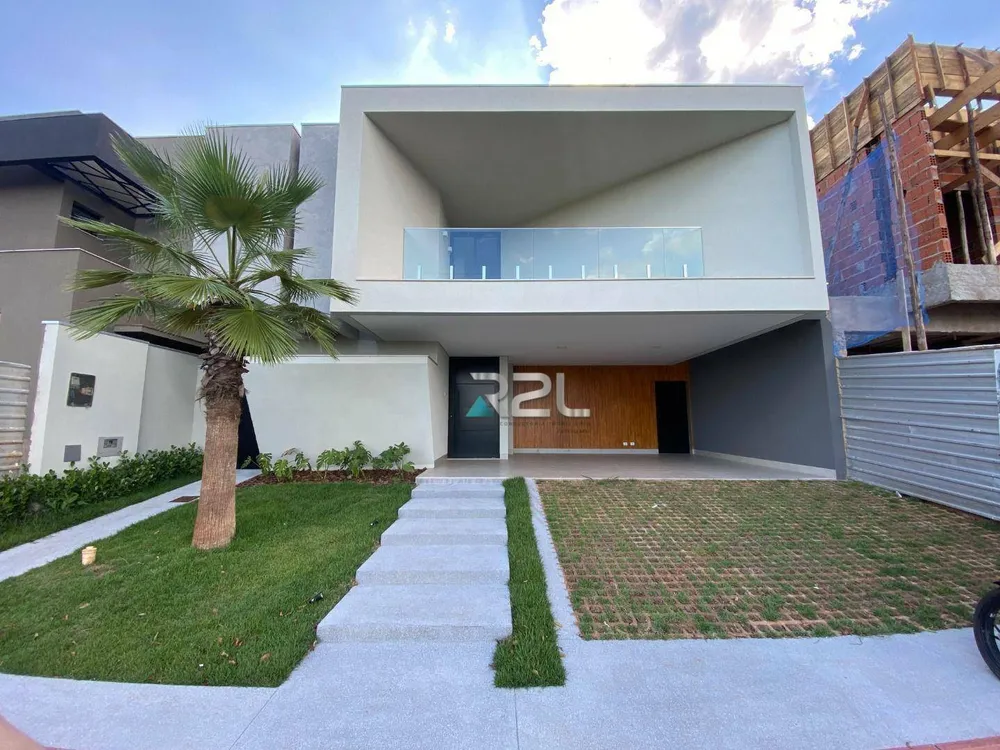 Sobrado, 4 quartos, 310 m² - Foto 1