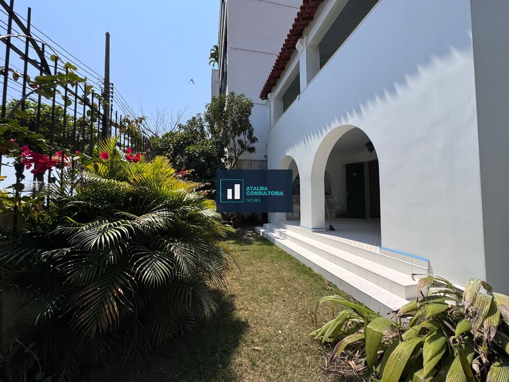Casa à venda com 4 quartos, 439m² - Foto 2
