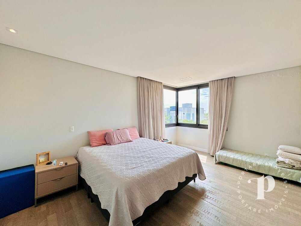 Casa de Condomínio à venda com 4 quartos, 425m² - Foto 6