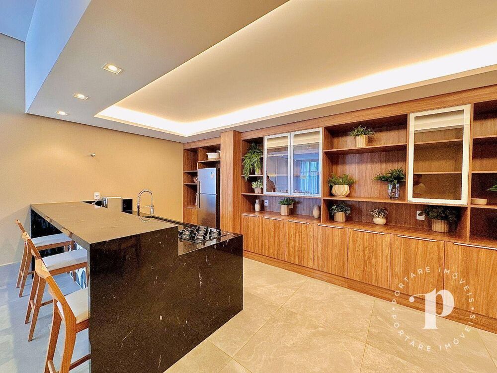 Apartamento à venda com 3 quartos, 131m² - Foto 6