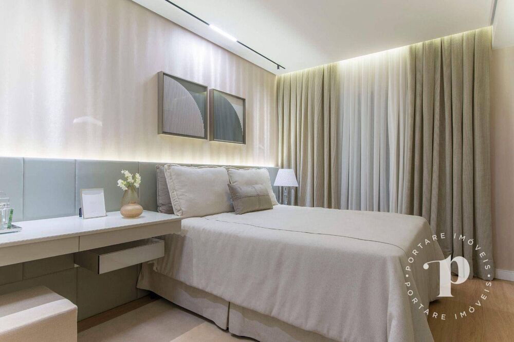 Apartamento à venda com 3 quartos, 100m² - Foto 2