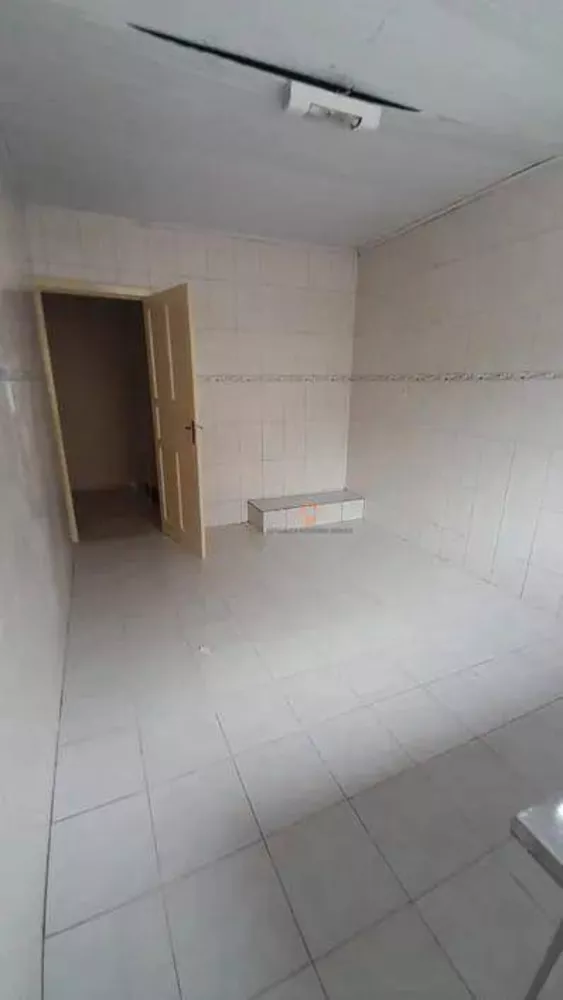 Casa para alugar com 1 quarto, 75m² - Foto 2