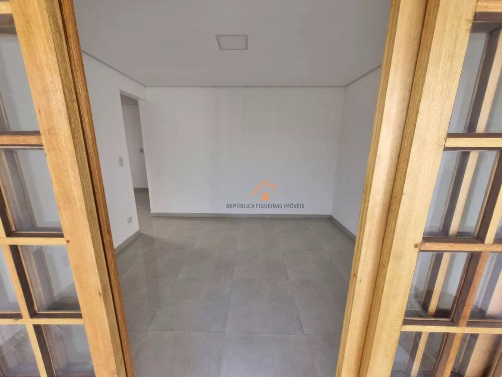 Casa à venda com 3 quartos, 270M2 - Foto 7