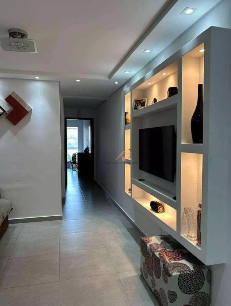 Apartamento à venda com 2 quartos, 69m² - Foto 1