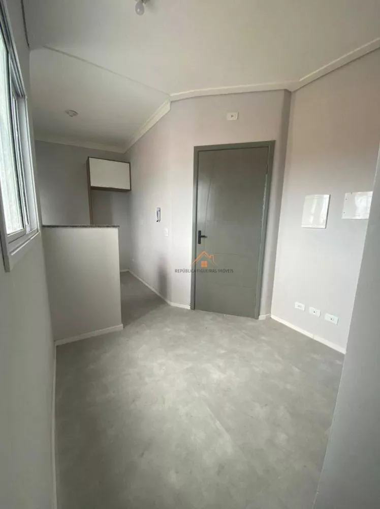 Cobertura à venda com 2 quartos, 76m² - Foto 4