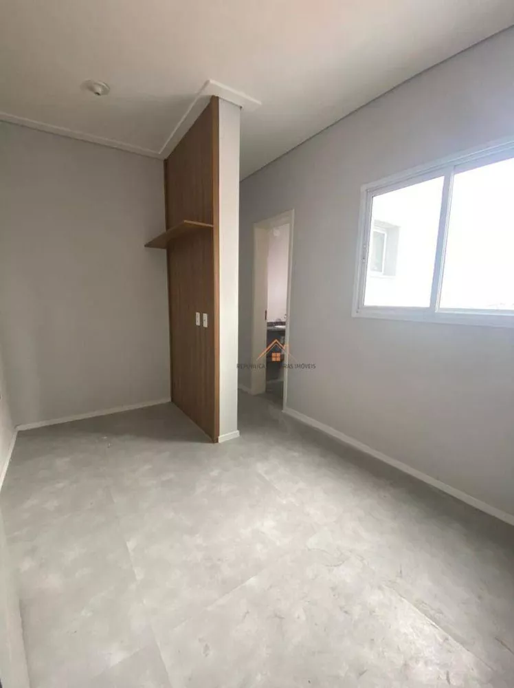 Cobertura à venda com 2 quartos, 76m² - Foto 2